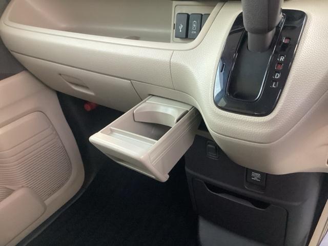 N-BOX Gホンダセンシング 純正ナビ・Rカメラ・両側電動スライド・1オーナー・禁煙車・ミュージックプレイヤー接続・USB端子・衝突軽減・レーンアシスト・前車追従・サイド&カーテンエアバック・アルミホイール・ETC・スマートキー・(19枚目)