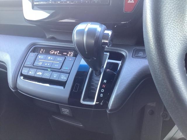 ステップワゴンスパーダ スパーダホンダセンシング　純正ナビ・Ｒカメラ・１オーナー・禁煙車・両側電動スライド・ミュージックプレイヤー接続・前車追従・レーンアシスト・サイド＆カーテンエアバック・ＭＴモード・アルミホイール・１年保証・ＬＥＤヘッドライト・（11枚目）