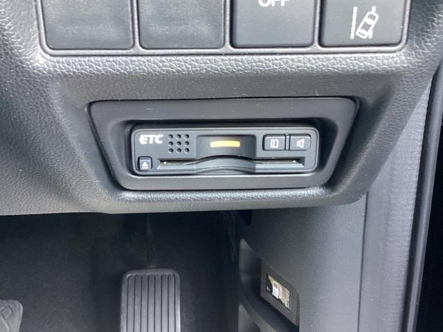 ステップワゴンスパーダ スパーダホンダセンシング　純正ナビ・Ｒカメラ・１オーナー・禁煙車・両側電動スライド・ミュージックプレイヤー接続・前車追従・レーンアシスト・サイド＆カーテンエアバック・ＭＴモード・アルミホイール・１年保証・ＬＥＤヘッドライト・（20枚目）