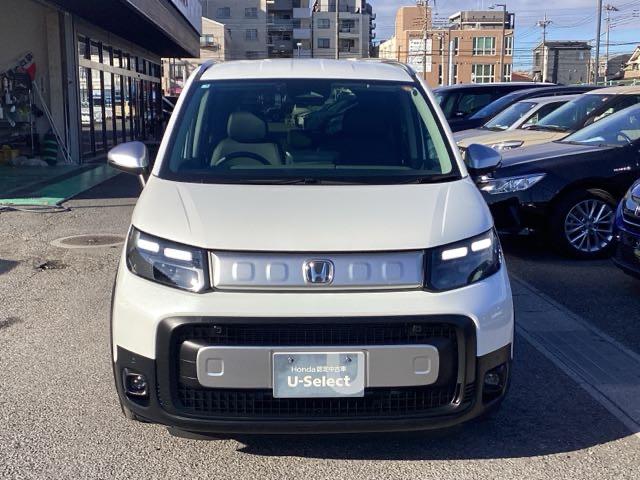 フリード クロスター 11.4インチ Honda CONNECTナビ・デモカーUP・禁煙車・シートヒーター・ブラインドスポットインフォメーション・USBチャージャー・LEDフォグライト・15インチアルミ・ロールサンシェード(3枚目)