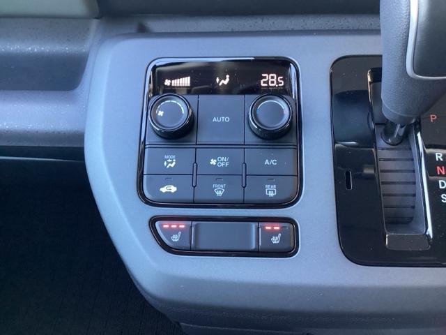 フリード クロスター 11.4インチ Honda CONNECTナビ・デモカーUP・禁煙車・シートヒーター・ブラインドスポットインフォメーション・USBチャージャー・LEDフォグライト・15インチアルミ・ロールサンシェード(9枚目)