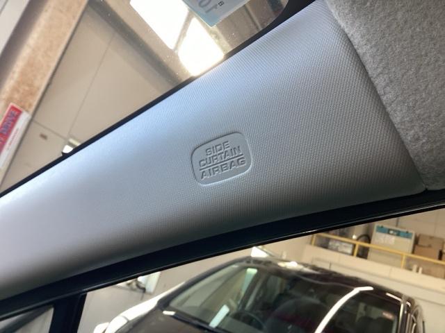 フリード クロスター 11.4インチ Honda CONNECTナビ・デモカーUP・禁煙車・シートヒーター・ブラインドスポットインフォメーション・USBチャージャー・LEDフォグライト・15インチアルミ・ロールサンシェード(17枚目)