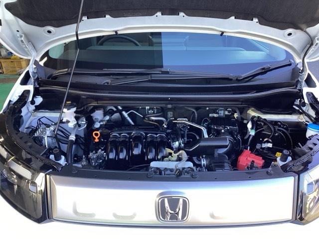 フリード クロスター 11.4インチ Honda CONNECTナビ・デモカーUP・禁煙車・シートヒーター・ブラインドスポットインフォメーション・USBチャージャー・LEDフォグライト・15インチアルミ・ロールサンシェード(30枚目)