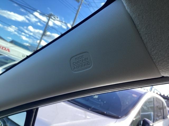 フリード ｅ：ＨＥＶクロスタースロープ　１１．４インチ純正ナビ・福祉車両・デモカーＵＰ・禁煙車・シートヒーター・ブラインドスポットインフォメーション・ＵＳＢチャージャー・ＬＥＤフォグライト・リアクーラー・ロールサンシェード・１５インチアルミ（20枚目）