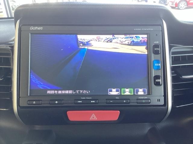 N-BOXカスタム GターボSSブラックスタイルパッケージ 純正ナビ・Rカメラ・両側電動スライド・シートヒーター・HIDライト・ミュージックプレイヤー接続・オートライト・スマートキー・1年保証・後席スライド・MTモード・ETC車載器・衝突軽減・サイドエアバック(8枚目)