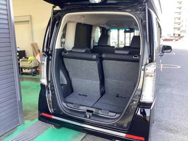 N-BOXカスタム GターボSSブラックスタイルパッケージ 純正ナビ・Rカメラ・両側電動スライド・シートヒーター・HIDライト・ミュージックプレイヤー接続・オートライト・スマートキー・1年保証・後席スライド・MTモード・ETC車載器・衝突軽減・サイドエアバック(25枚目)