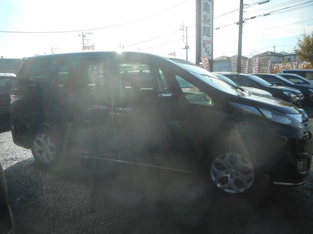 ビアンテ グランツ　純正ナビ　地デジ　バックカメラ　左右自動ドア　スマートキー　リアモニター　純正アルミ　キセノン　ＥＴＣ（9枚目）