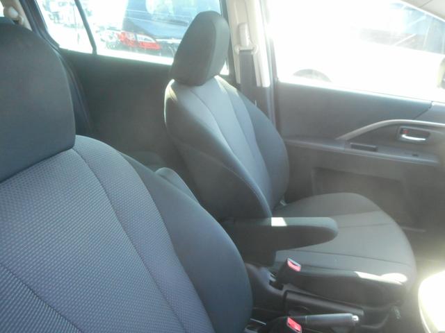 プレマシー ２０Ｃ－スカイアクティブ　純正ナビ　地デジ　Ｂｌｕｅｔｏｏｔｈ　バックカメラ　左右自動ドア　スマートキー　リアモニター　キセノン　純正アルミ　ＥＴＣ（14枚目）