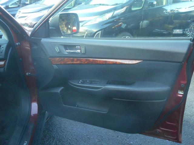 レガシィアウトバック 2.5i Lパッケージ 社外ナビ 地デジ Bluetooth スマートキー Pスタート 純正アルミ キセノン パワーシート ETC 走行41000km(28枚目)