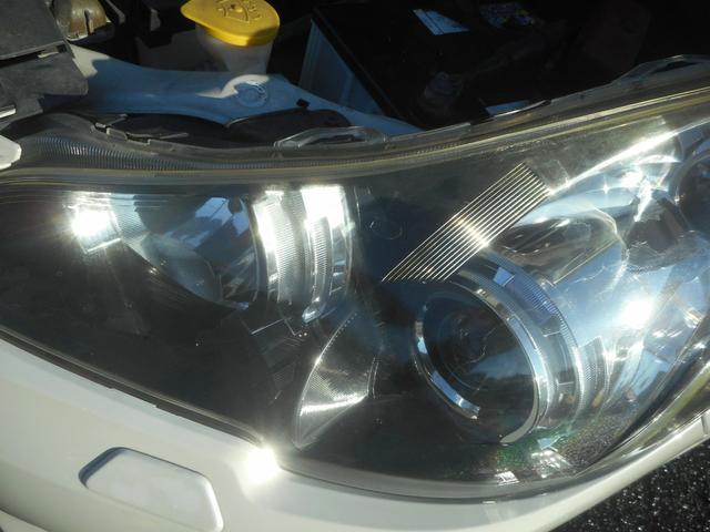 レガシィツーリングワゴン 2.5iアイサイトBスポーツ 社外ナビ 地デジ Bluetooth ハーフレザーシート パワーシート 社外マフラー 社外テール スマートキー プッシュスタート キセノン 17インチAW ETC アイサイト(7枚目)