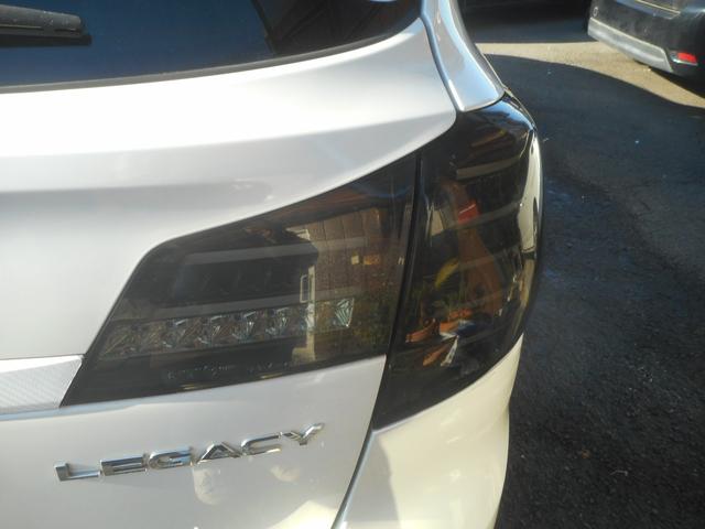 レガシィツーリングワゴン 2.5iアイサイトBスポーツ 社外ナビ 地デジ Bluetooth ハーフレザーシート パワーシート 社外マフラー 社外テール スマートキー プッシュスタート キセノン 17インチAW ETC アイサイト(9枚目)