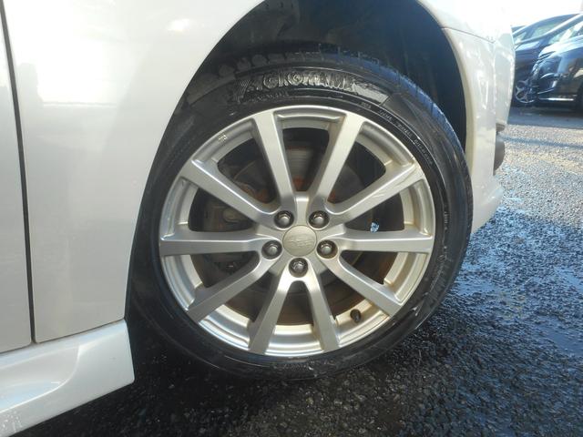 レガシィツーリングワゴン 2.5iアイサイトBスポーツ 社外ナビ 地デジ Bluetooth ハーフレザーシート パワーシート 社外マフラー 社外テール スマートキー プッシュスタート キセノン 17インチAW ETC アイサイト(12枚目)