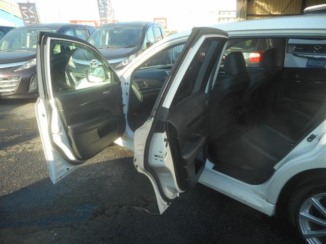 レガシィツーリングワゴン 2.5iアイサイトBスポーツ 社外ナビ 地デジ Bluetooth ハーフレザーシート パワーシート 社外マフラー 社外テール スマートキー プッシュスタート キセノン 17インチAW ETC アイサイト(23枚目)