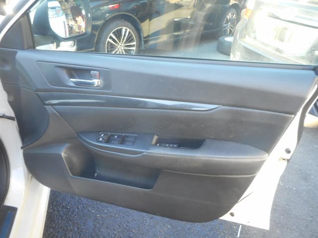 レガシィツーリングワゴン 2.5iアイサイトBスポーツ 社外ナビ 地デジ Bluetooth ハーフレザーシート パワーシート 社外マフラー 社外テール スマートキー プッシュスタート キセノン 17インチAW ETC アイサイト(27枚目)