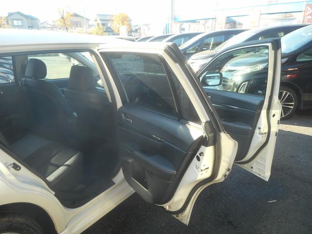 レガシィツーリングワゴン 2.5iアイサイトBスポーツ 社外ナビ 地デジ Bluetooth ハーフレザーシート パワーシート 社外マフラー 社外テール スマートキー プッシュスタート キセノン 17インチAW ETC アイサイト(28枚目)