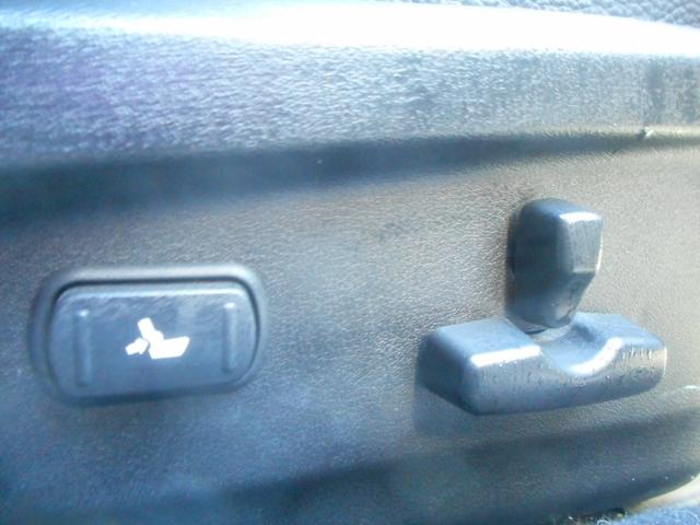 レガシィツーリングワゴン ２．５ｉ　Ｂスポーツアイサイト　Ｇパッケージ　社外ナビ　地デジ　Ｂｌｕｅｔｏｏｔｈ　バックカメラ　ハーフレザーシート　スマートキー　Ｐスタート　純正アルミ　キセノン　ＥＴＣ　アイサイト（23枚目）