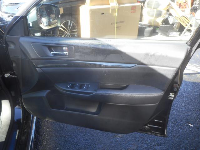 レガシィツーリングワゴン ２．５ｉ　Ｂスポーツアイサイト　Ｇパッケージ　社外ナビ　地デジ　Ｂｌｕｅｔｏｏｔｈ　バックカメラ　ハーフレザーシート　スマートキー　Ｐスタート　純正アルミ　キセノン　ＥＴＣ　アイサイト（29枚目）