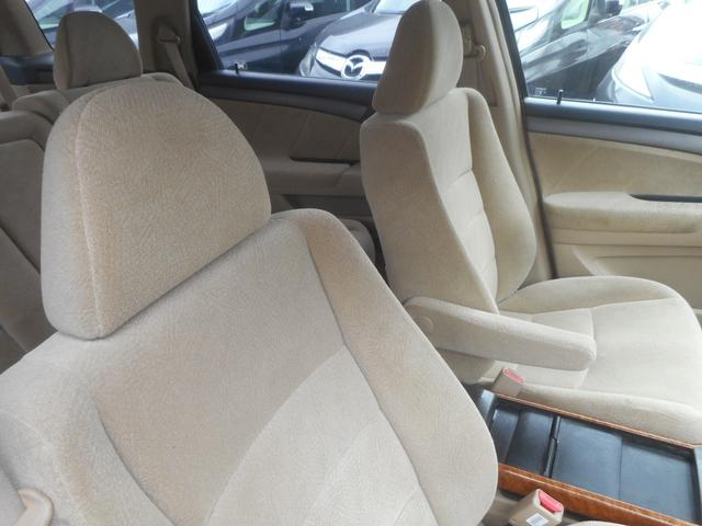 オデッセイ Ｍ　純正ＨＤＤナビ　バックカメラ　スマートキー　キセノン　純正アルミ　ＥＴＣ　後期型（15枚目）