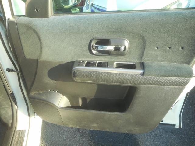 ラフェスタ ライダー 純正ナビ バックカメラ インテリキー キセノン 純正アルミ 左自動ドア 4WD(20枚目)