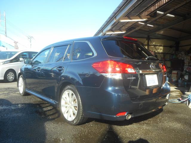 レガシィツーリングワゴン ２．５ｉアイサイト　Ｓパッケージ　純正ナビ　地デジ　Ｂｌｕｅｔｏｏｔｈ　バックカメラ　ハーフレザーシート　スマートキー　Ｐスタート　純正１８インチＡＷ　アイサイト　ＥＴＣ（4枚目）