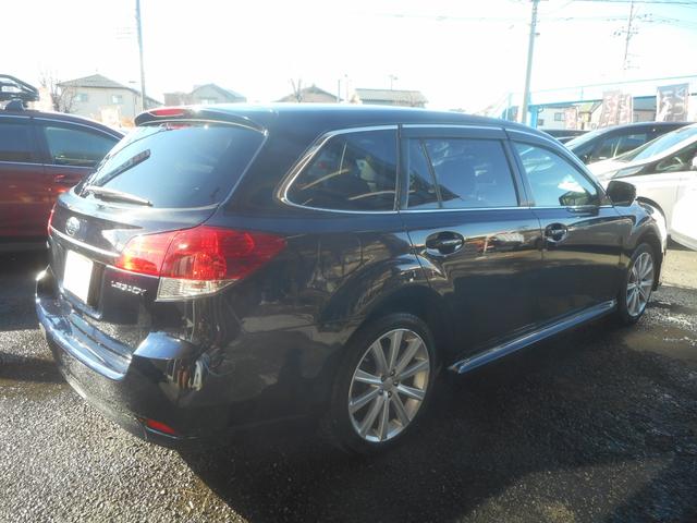 レガシィツーリングワゴン ２．５ｉアイサイト　Ｓパッケージ　純正ナビ　地デジ　Ｂｌｕｅｔｏｏｔｈ　バックカメラ　ハーフレザーシート　スマートキー　Ｐスタート　純正１８インチＡＷ　アイサイト　ＥＴＣ（5枚目）
