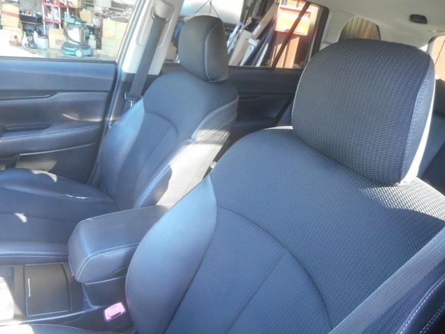 レガシィツーリングワゴン ２．５ｉアイサイト　Ｓパッケージ　純正ナビ　地デジ　Ｂｌｕｅｔｏｏｔｈ　バックカメラ　ハーフレザーシート　スマートキー　Ｐスタート　純正１８インチＡＷ　アイサイト　ＥＴＣ（16枚目）