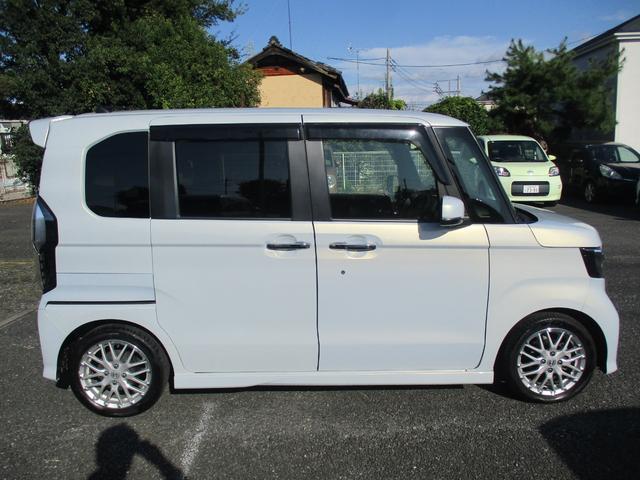 N-BOXカスタム Lターボ 後期型 純正9インチナビTV 両側パワースライドドア LEDライト ハーフレザー バックカメラ クルーズコントロール ブレサポ シートヒータークリアランスソナー(5枚目)