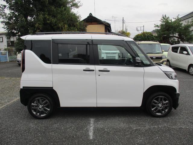 デリカミニ Ｔ　プレミアム　ナビＴＶ　両側パワースライドドア　ＬＥＤライト　ハーフレザーシート　アラウンドビューモニター　マイパイロット　スマートキー　純正ＡＷ　パドルシフト　クルーズコントロール（5枚目）