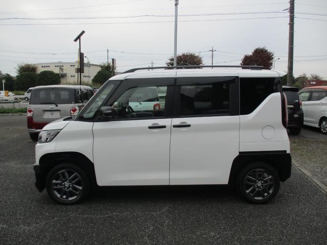 デリカミニ Ｔ　プレミアム　ナビＴＶ　両側パワースライドドア　ＬＥＤライト　ハーフレザーシート　アラウンドビューモニター　マイパイロット　スマートキー　純正ＡＷ　パドルシフト　クルーズコントロール（9枚目）