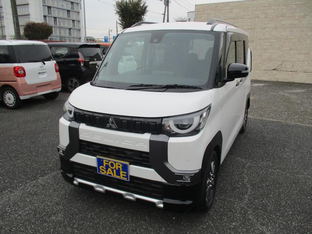 デリカミニ Ｔ　プレミアム　ナビＴＶ　両側パワースライドドア　ＬＥＤライト　ハーフレザーシート　アラウンドビューモニター　マイパイロット　スマートキー　純正ＡＷ　パドルシフト　クルーズコントロール（10枚目）