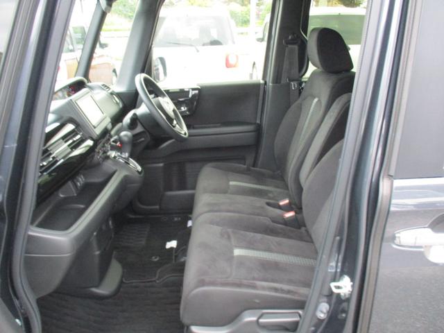 Ｎ－ＢＯＸカスタム Ｌ　後期型　純正ナビ　バックカメラ　ＬＥＤライト　スマートキー　純正ＡＷ　シートヒーター　クリアランスソナー　Ｂｌｕｅｔｏｏｔｈ　クルーズコントロール（19枚目）