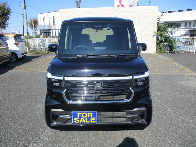 Ｎ－ＢＯＸカスタム ターボ　現行型　純正９インチメモリーナビＴＶ　両側パワースライドドア　ＬＥＤライト　ハーフレザーシート　マルチビューカメラシステム　ＥＴＣ　パドルシフト　スマートキー　純正ＡＷ　Ｂｌｕｅｔｏｏｔｈ（3枚目）