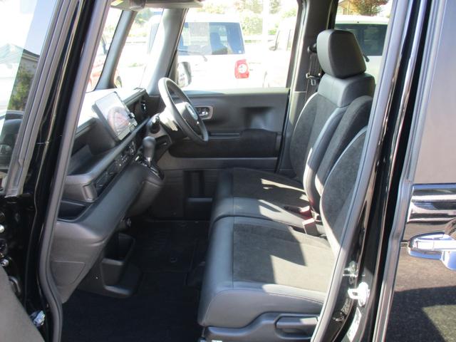 Ｎ－ＢＯＸカスタム ターボ　現行型　純正９インチメモリーナビＴＶ　両側パワースライドドア　ＬＥＤライト　ハーフレザーシート　マルチビューカメラシステム　ＥＴＣ　パドルシフト　スマートキー　純正ＡＷ　Ｂｌｕｅｔｏｏｔｈ（19枚目）