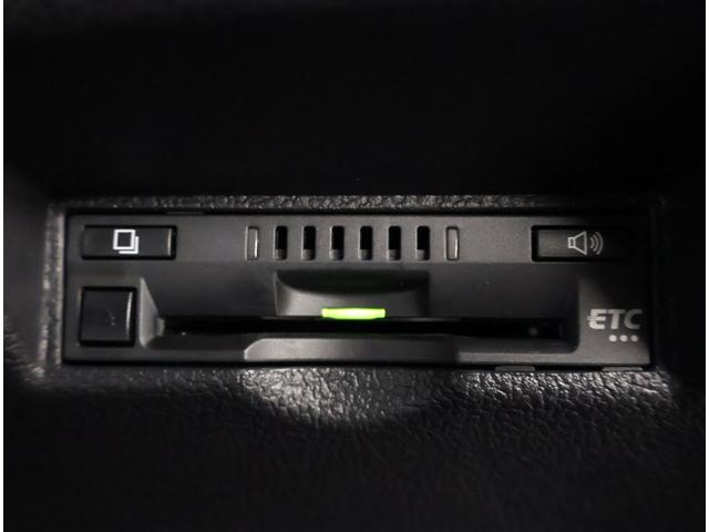 プリウス Ａ　衝突軽減ブレーキシステム　Ｂモニタ　記録簿有　ＬＥＤヘッド　クルーズコントロール　セキュリティー　スマートキー　パワーステアリング　ＥＴＣ　アルミホイル　オートエアコン　ＳＲＳ　ＡＢＳ　キーレス（18枚目）