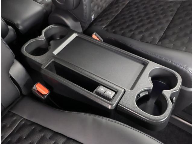 ヴォクシー ハイブリッドＳ－Ｚ　パワーウィンドウ　ＤＶＤ再生機能　インテリキー　横滑防止装置　地デジＴＶ　アクティブクルーズコントロール　フルオートエアコン　リアカメラ　エアバッグ　ＡＢＳ　１００Ｖ充電　ナビＴＶ　ＷＡＣ　キーレス（13枚目）