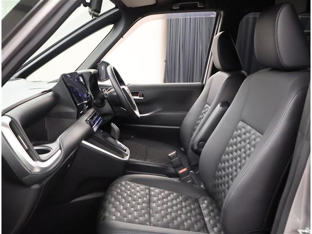 ヴォクシー ハイブリッドＳ－Ｚ　パワーウィンドウ　ＤＶＤ再生機能　インテリキー　横滑防止装置　地デジＴＶ　アクティブクルーズコントロール　フルオートエアコン　リアカメラ　エアバッグ　ＡＢＳ　１００Ｖ充電　ナビＴＶ　ＷＡＣ　キーレス（23枚目）