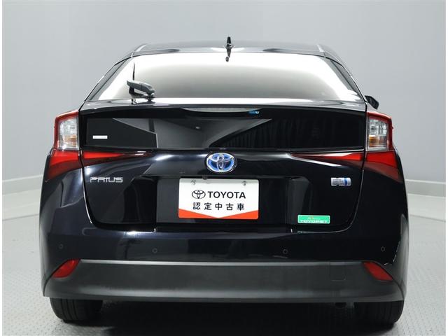 プリウス ＳセーフティプラスＩＩ　スマートキー　ナビバックモニター　ＬＥＤヘッドライト　１００Ｖ電源　記録簿（2枚目）