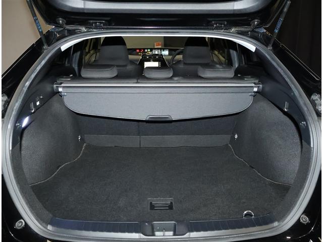 プリウス ＳセーフティプラスＩＩ　スマートキー　ナビバックモニター　ＬＥＤヘッドライト　１００Ｖ電源　記録簿（13枚目）