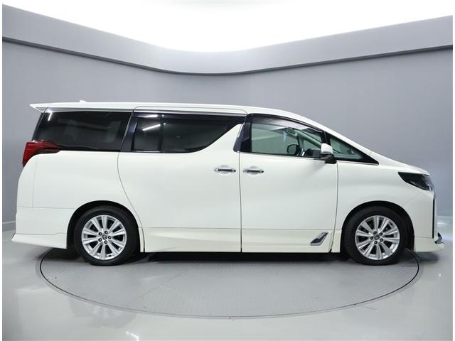 アルファード ２．５Ｓ　Ａパッケージ　プリクラッシュセーフティー　地デジ　キーフリー　ナビ＆ＴＶ　ＬＥＤヘッドライト　フルフラット　ＡＷ　クルコン　ＤＶＤ再生機能　エアバッグ　横滑り防止　イモビライザ　リアエアコン　ＡＢＳ　ＥＴＣ　エアロ（4枚目）