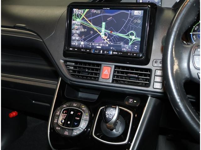 エスクァイア ハイブリッドＧｉ　Ｒカメラ　ＡＡＣ　ナビ＆ＴＶ　リアエアコン　記録簿付き　地デジ　クルーズコントロール　ＬＥＤライト　キーレスエントリー　スマートキー付　ＤＶＤ再生可　エアバック　横滑防止装置　盗難防止システム　ＥＴＣ（8枚目）