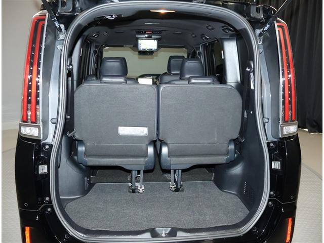 エスクァイア ハイブリッドＧｉ　Ｒカメラ　ＡＡＣ　ナビ＆ＴＶ　リアエアコン　記録簿付き　地デジ　クルーズコントロール　ＬＥＤライト　キーレスエントリー　スマートキー付　ＤＶＤ再生可　エアバック　横滑防止装置　盗難防止システム　ＥＴＣ（14枚目）