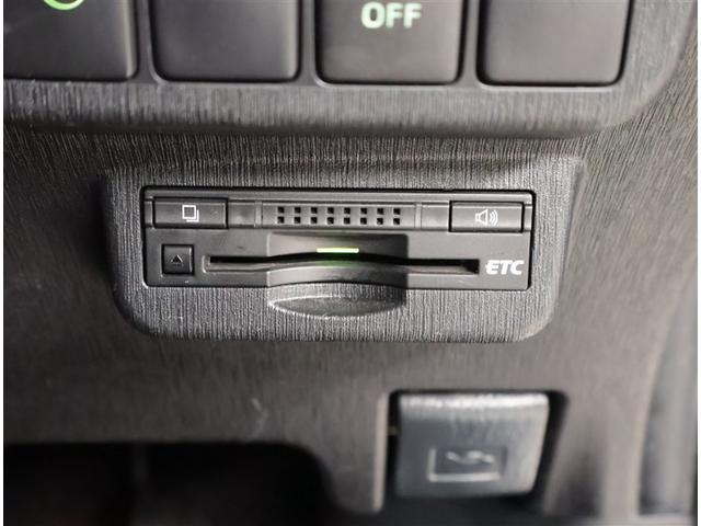 プリウスアルファ Ｇツーリングセレクション　運転席パワーシート　ナビ＆ＴＶ　プリクラッシュセーフティ　オートクルーズ　地デジ　パワーウィンドウ　エアコン　横滑防止　ＡＷ　盗難防止システム　ＡＢＳ　助手席エアバッグ　ＤＶＤ再生可　キーレス　ＥＴＣ（15枚目）