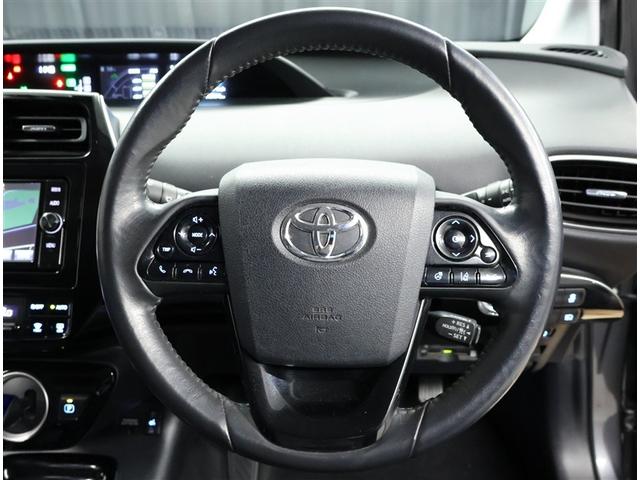 プリウスＰＨＶ Ｓセーフティプラス　横滑り防止装置　クルーズコントロール　ナビＴＶ　地デジＴＶ　記録簿　キーフリー　スマートキー　ＤＶＤ　ＬＥＤライト　ＥＴＣ車載器　アルミホイール　イモビ　ドラレコ付き　ＡＡＣ　ＡＢＳ　メモリーナビ（6枚目）