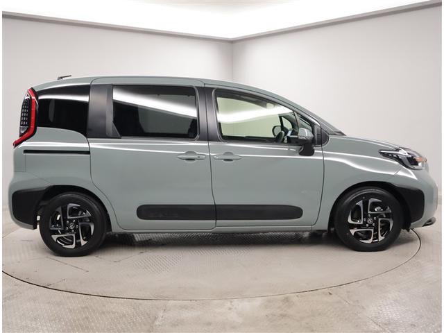 シエンタ Ｚ　Ｗ電動ドア　イモビ　クルーズＣ　ＬＥＤヘッドランプ　アルミ　ＥＴＣ　Ｓキー　横滑り防止機能　パワーウィンドウ　エアバック　ＡＢＳ　ドラレコ　カーテンエアバック　ウォークスルー　オートエアコン（4枚目）