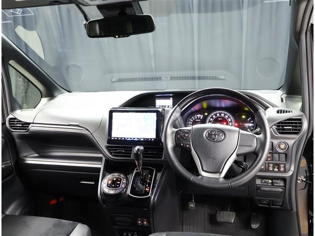 エスクァイア Gi 両側Pドア スマートキーPスタート リアカメラ AUX アイドリングSTOP ETC車載器 オートエアコン イモビライザー オートクルーズコントロール キーレス ナビTV 定期点検記録簿 ABS 3列(5枚目)