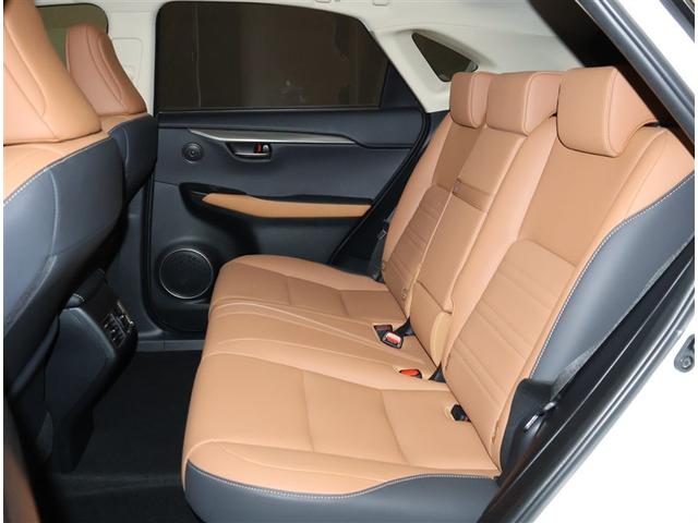 NX NX300 Iパッケージ バックモニター 衝突被害軽減ブレーキ ETC車載器 AWD 地デジ ドライブレコーダー クルコン DVD AUX LEDヘッドライト パワーシート スマートキー 横滑り防止装置 メモリーナビ(12枚目)