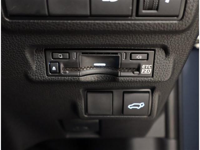 カローラクロス Z 助手席エアバッグ Bカメラ LEDライト サイドエアバッグ スマートキー オートエアコン ドライブレコーダー メモリーナビ 運転席パワーシート ミュージックプレイヤー接続可 ETC キーレス 記録簿(18枚目)