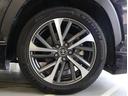 純正アルミホイールで足元もバッチリ決まってますよ!