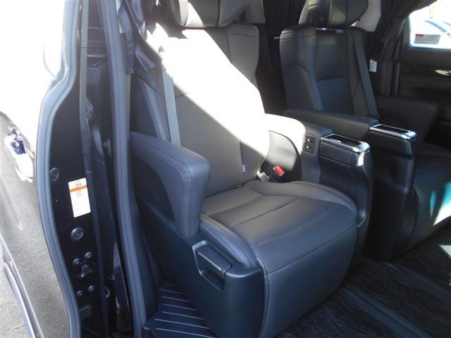 アルファードハイブリッド ＳＲ　Ｃパッケージ　点検記録簿　合革シート　ワンオナ　バックモニター　オートエアコン　ＡＢＳ　イモビ　アルミ　ドライブレコーダー　ナビ＆ＴＶ　４ＷＤ　ミュージックプレイヤー接続可　３列シート　メモリーナビ　キーフリー（15枚目）