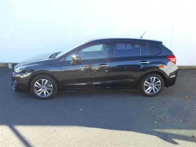 インプレッサスポーツ ２．０ｉアイサイト　プラウドエディション　ＥＴＣ車載器　アクセスキー　ＡＷＤ　キーレス　パワーウィンドウ　メモリーナビ　エアバック　ＡＢＳ　横滑り防止装置　アルミホイール　オートエアコン　ナビ・ＴＶ　フルセグ地デジ　リヤビューカメラ（5枚目）